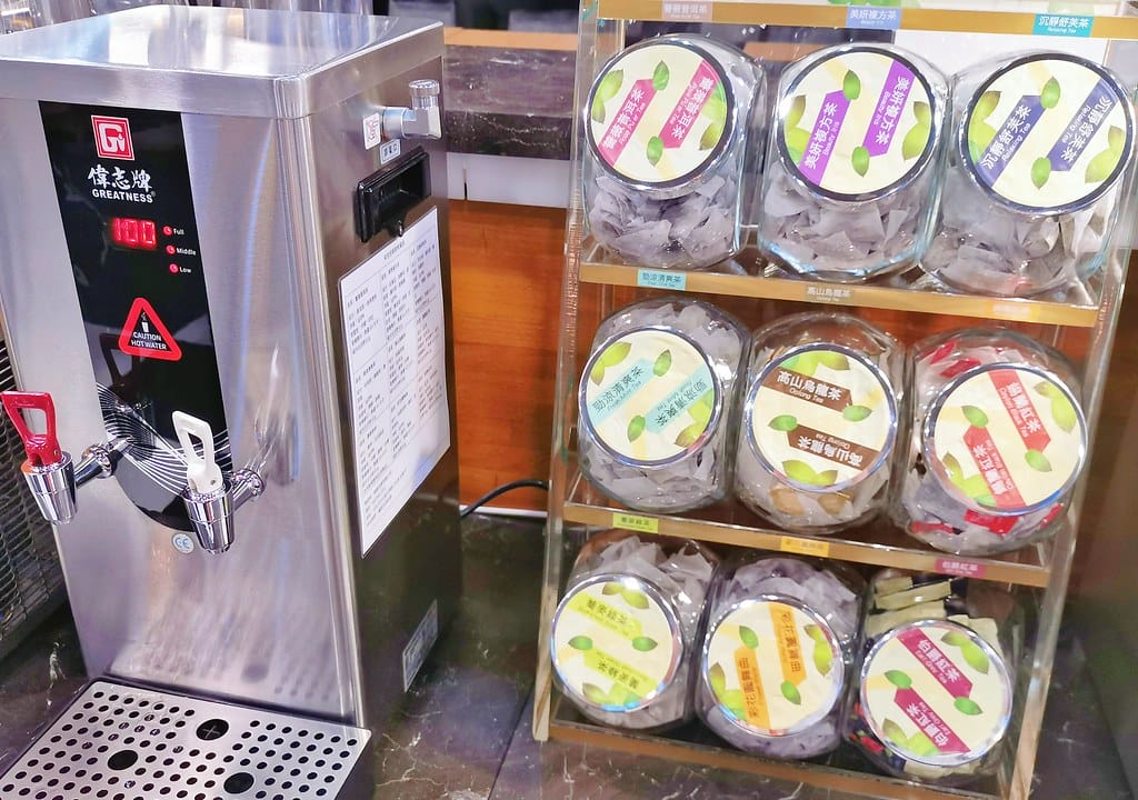 【康橋商旅-台南赤崁樓館】宵夜與早餐自助吃到飽、下午茶冰淇淋 MEITU_20240921_152154787