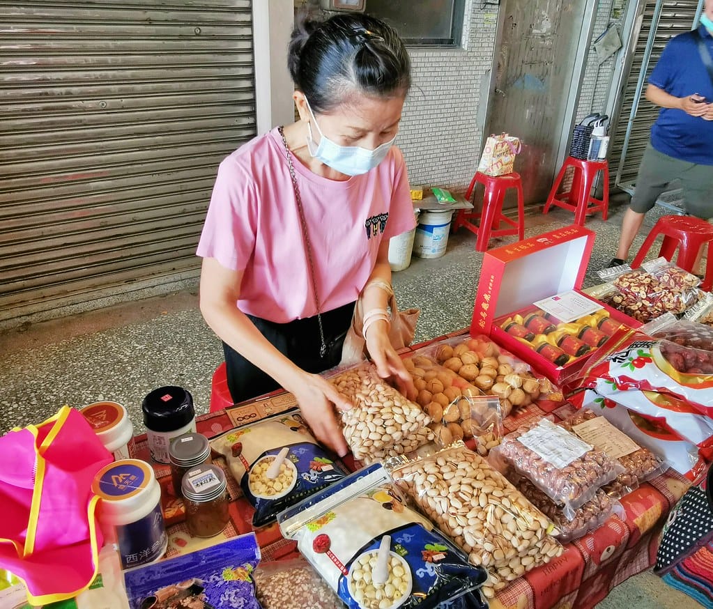 【台中海線輕旅行一日遊】梧棲文化出張所、梧棲老街、朝元宮、臺 MEITU_20240926_201414032