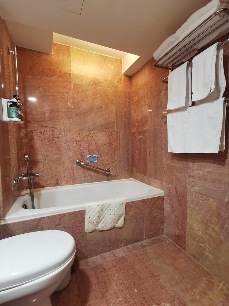 台中平價住宿推薦-沫秋立柳川行旅Mercury Hotel- 台中平價住宿推薦-沫秋立柳川行旅Mercury Hotel-