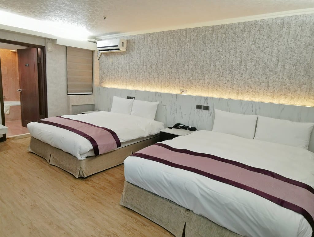 台中平價住宿推薦-沫秋立柳川行旅Mercury Hotel- 台中平價住宿推薦-沫秋立柳川行旅Mercury Hotel-