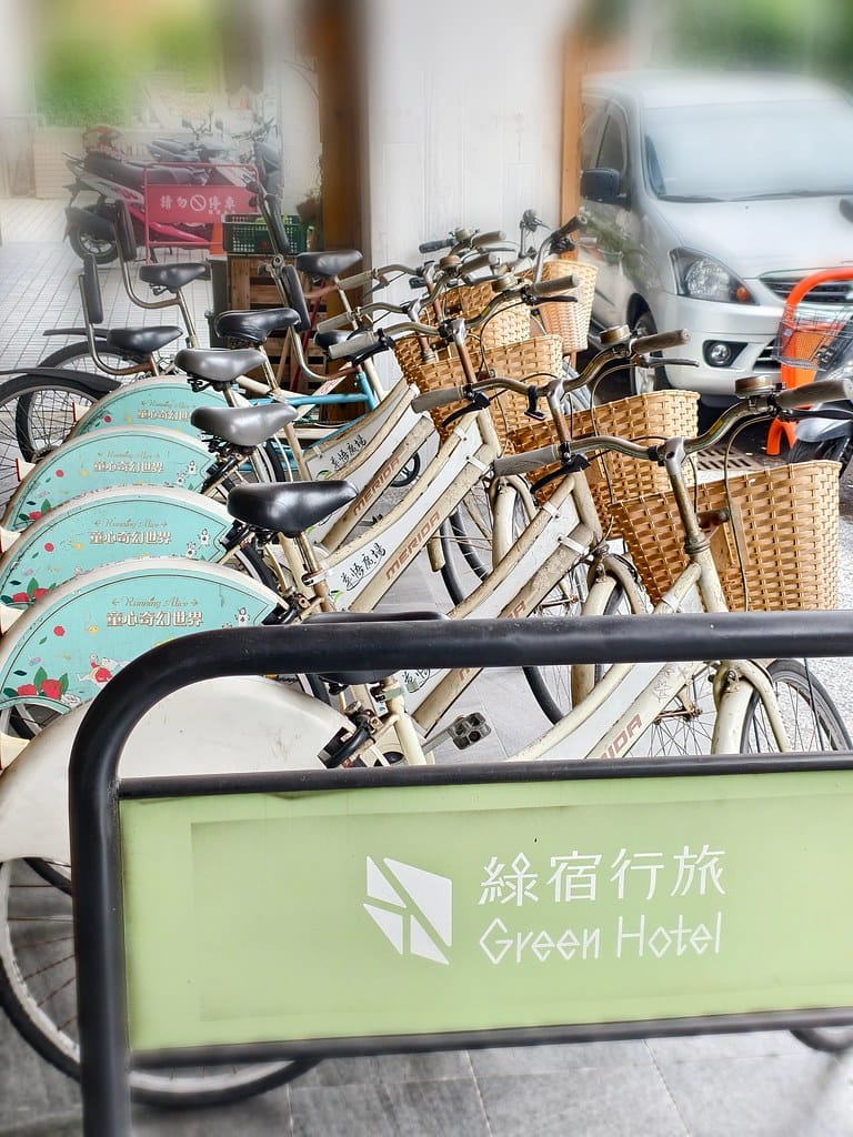 台中草悟道住宿-綠宿行旅-獨立浴缸六感體驗,環保寶特瓶LED
