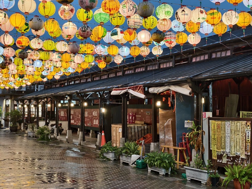 雲林土庫一日漫遊跟著在地人吃美食、逛老街、買伴手禮,感受最 雲林土庫一日漫遊跟著在地人吃美食、逛老街、買伴手禮,感受最
