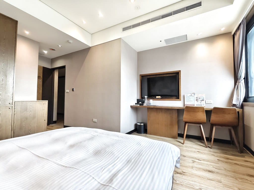 【台中住宿推薦】一中街住宿-一中漫走旅店評價、房型、交通一次 【台中住宿推薦】一中街住宿-一中漫走旅店評價、房型、交通一次